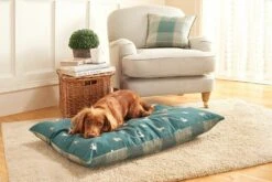 Danish Design Laura Ashley Park Dogs Deep Duvet Medium -Pet Supplies Store 0028004 danish design laura ashley park dogs deep duvet medium